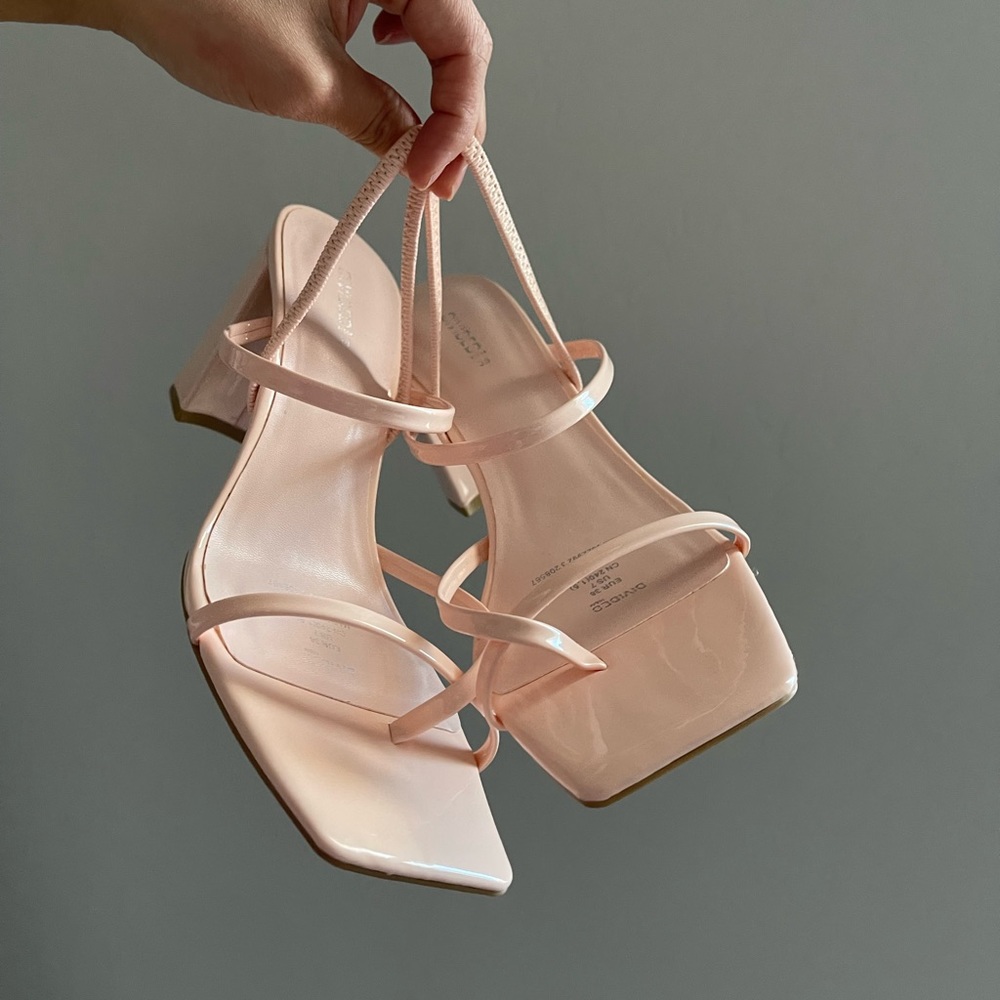 Never Worn Zara size 7 block heel
